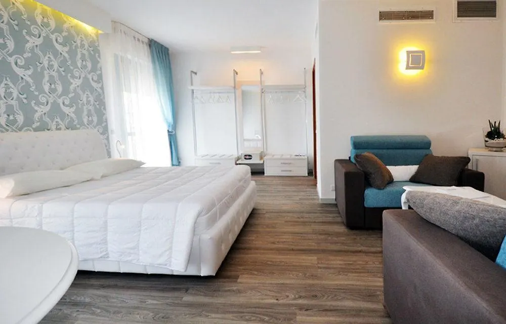 Hotel Eden Park Marina di Montemarciano 3*,